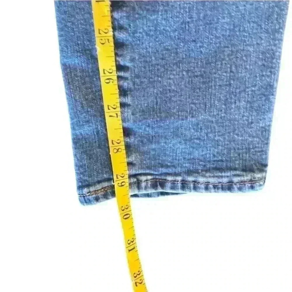 Kut From The Kloth Medium Wash Jeans Size 4 Embroidery Logo Straight Leg - Picture 11 of 11